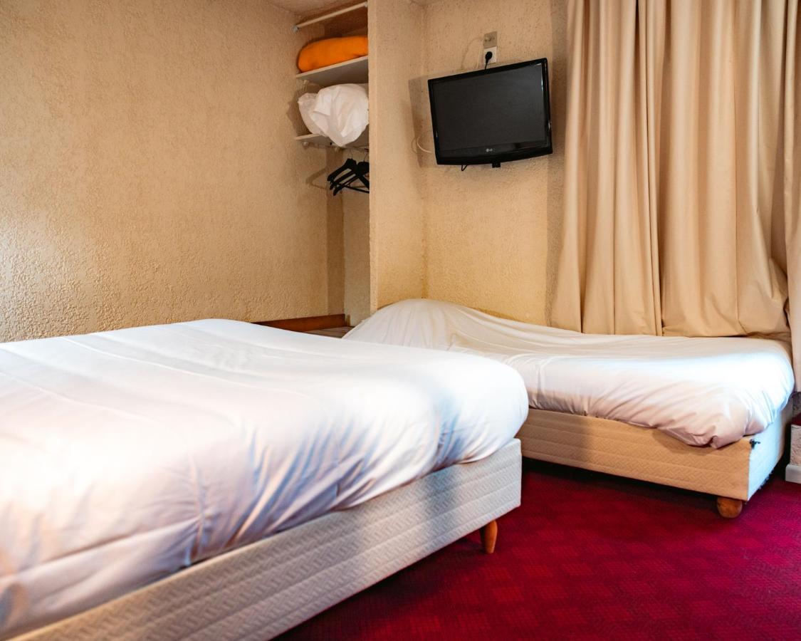 Logis Heraclee Saint-Gilles  Ngoại thất bức ảnh